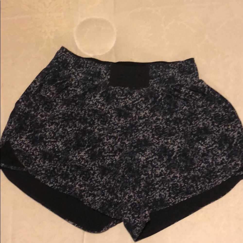 lululemon Speed up short 2.5